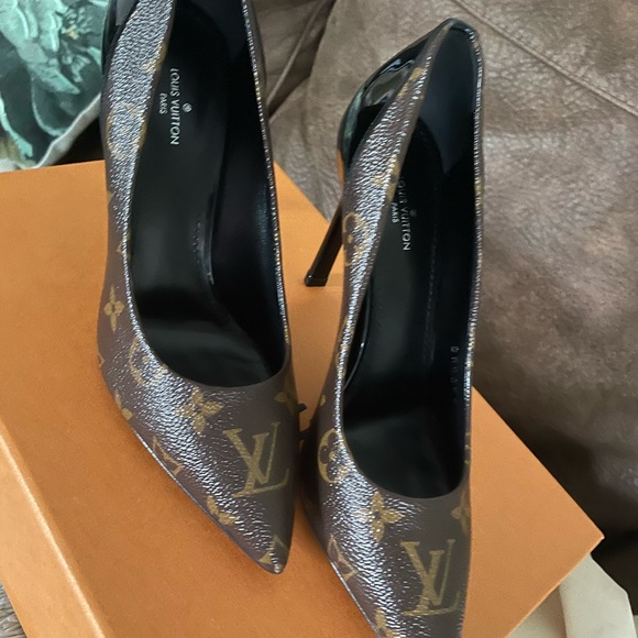 I wear just twice brand new - Picture 4 of 6